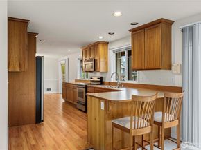7503 212th Street SW B102, Edmonds WA 98026
