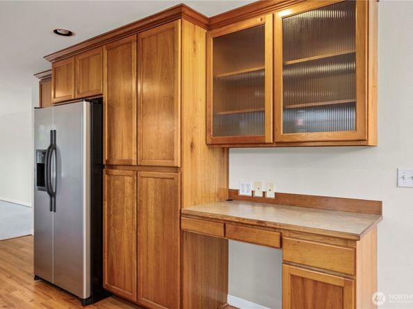 7503 212th Street SW B102, Edmonds WA 98026