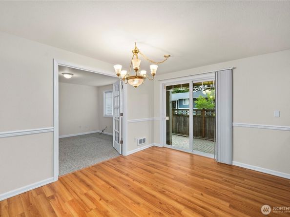 7503 212th Street SW B102, Edmonds WA 98026