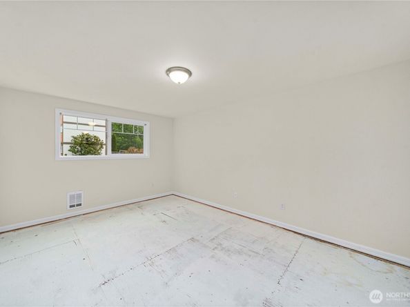 7503 212th Street SW B102, Edmonds WA 98026