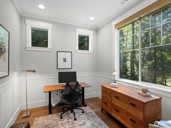 13978 Hidden Heights Lane NE, Bainbridge Island WA 98110