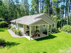 13978 Hidden Heights Lane NE, Bainbridge Island WA 98110