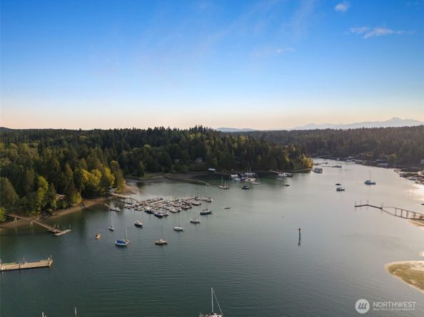 13978 Hidden Heights Lane NE, Bainbridge Island WA 98110