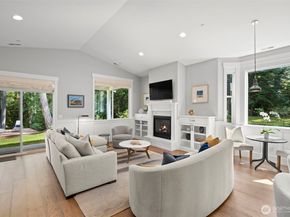 13978 Hidden Heights Lane NE, Bainbridge Island WA 98110