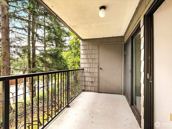 6702 139th Avenue NE 742, Redmond WA 98052