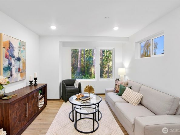 1349 Nolta Loop NE, Bainbridge Island WA 98110