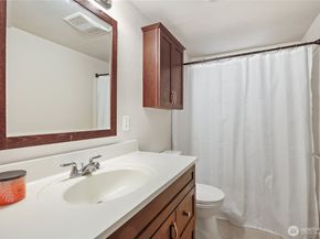8200 NE View Ridge Lane, Poulsbo WA 98370