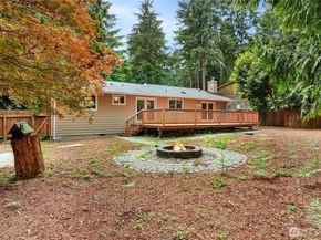 8200 NE View Ridge Lane, Poulsbo WA 98370