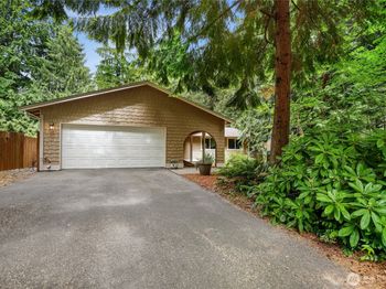 8200 NE View Ridge Lane