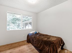 8200 NE View Ridge Lane, Poulsbo WA 98370