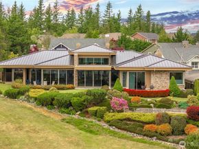 7215 Saint Andrews Lane SE, Snoqualmie WA 98065