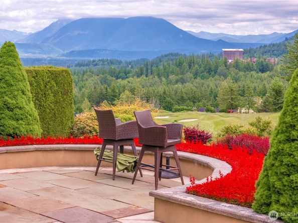 7215 Saint Andrews Lane SE, Snoqualmie WA 98065