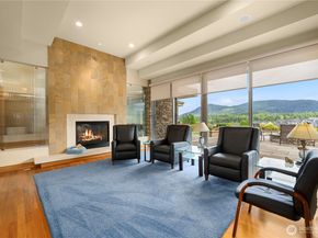 7215 Saint Andrews Lane SE, Snoqualmie WA 98065