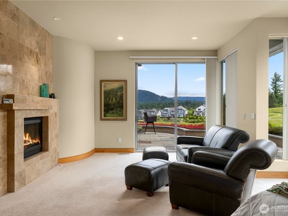 7215 Saint Andrews Lane SE, Snoqualmie WA 98065