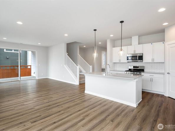 544 SW 97th Street 5, Seattle WA 98106