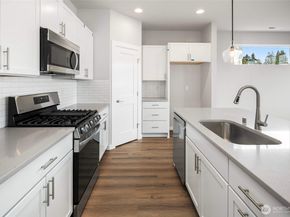 544 SW 97th Street 5, Seattle WA 98106