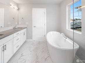 544 SW 97th Street 5, Seattle WA 98106