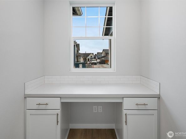 544 SW 97th Street 5, Seattle WA 98106
