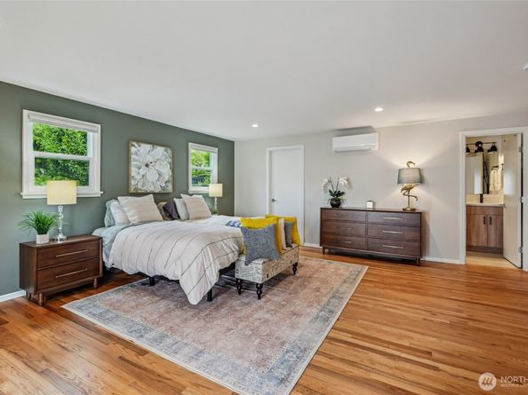 14025 23rd Avenue NE, Seattle WA 98125