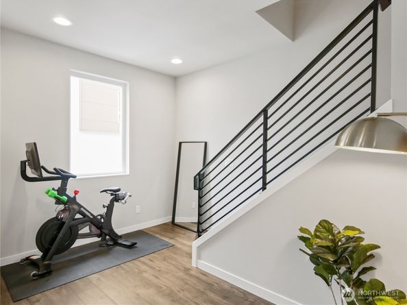 8545 22nd Place NE, Seattle WA 98115