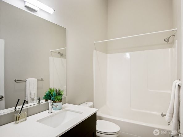 8545 22nd Place NE, Seattle WA 98115