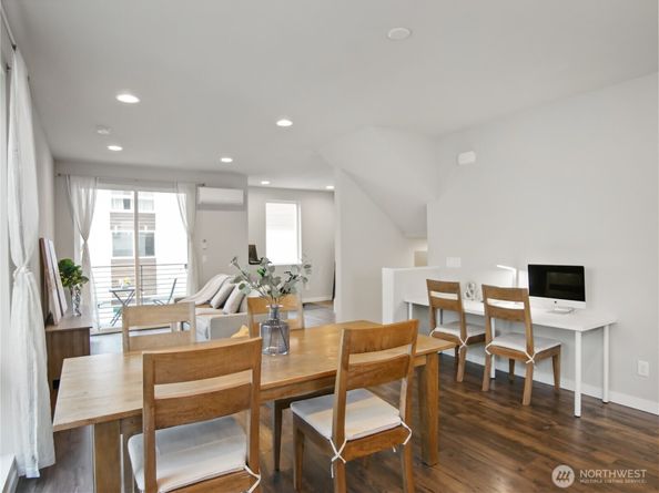 8545 22nd Place NE, Seattle WA 98115
