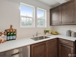1339 Nolta Loop NE, Bainbridge Island WA 98110