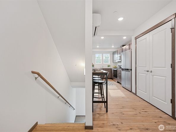 1339 Nolta Loop NE, Bainbridge Island WA 98110