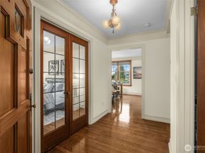 405 Prospect Street 201, Seattle WA 98109