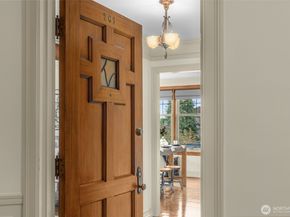 405 Prospect Street 201, Seattle WA 98109