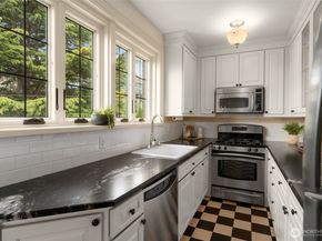 405 Prospect Street 201, Seattle WA 98109
