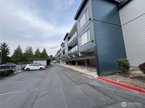 1175 Harrington Place NE 214, Renton WA 98056