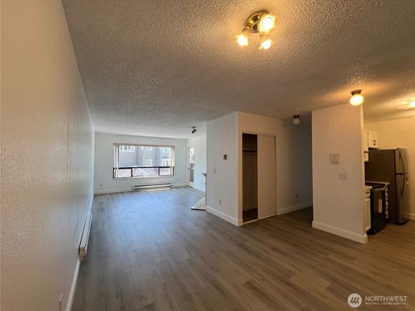 1175 Harrington Place NE 214, Renton WA 98056