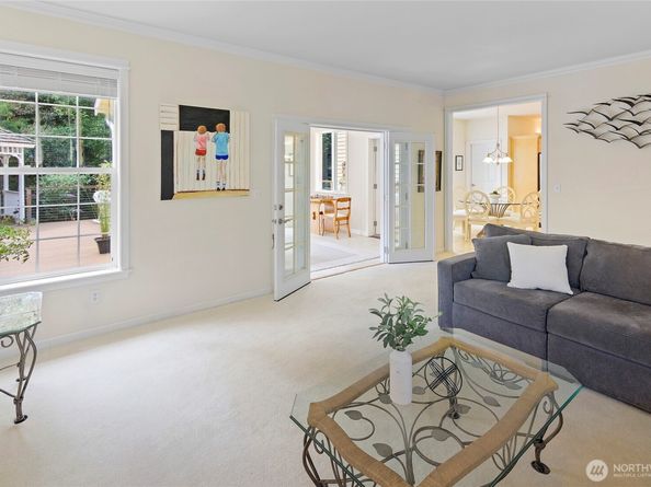 213 Eakin Drive NW, Bainbridge Island WA 98110