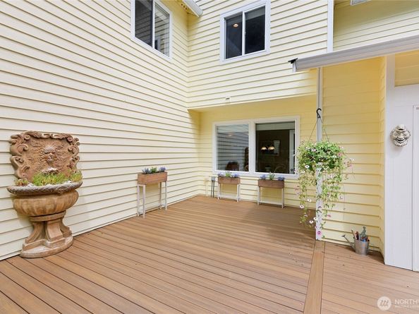 213 Eakin Drive NW, Bainbridge Island WA 98110