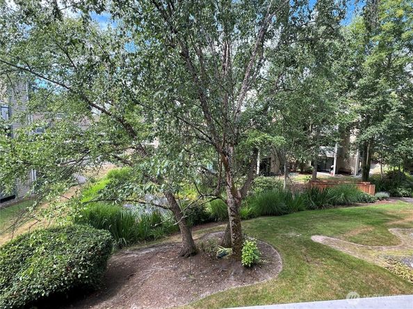 4800 200th Street SW E205, Lynnwood WA 98036