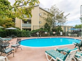 4800 200th Street SW E205, Lynnwood WA 98036