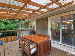 22625 1st Drive SE, Bothell WA 98021