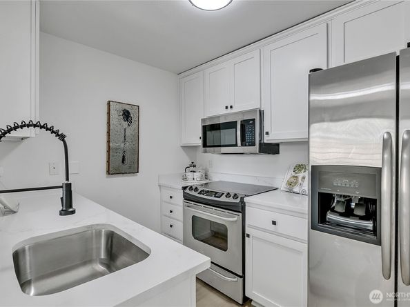 1835 S 286th Lane R201, Federal Way WA 98003