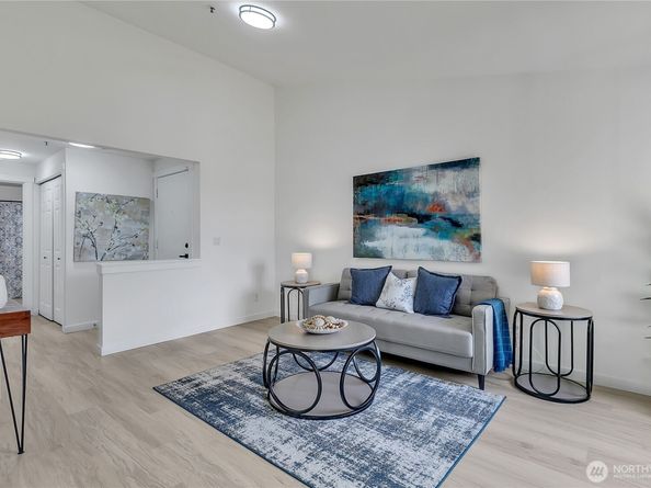 1835 S 286th Lane R201, Federal Way WA 98003