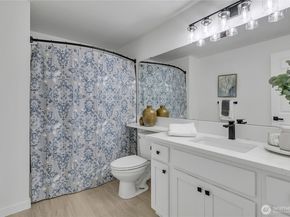 1835 S 286th Lane R201, Federal Way WA 98003