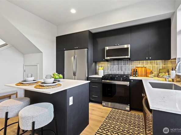 9750 A Holman Road NW, Seattle WA 98117