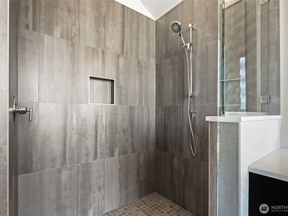 9750 A Holman Road NW, Seattle WA 98117