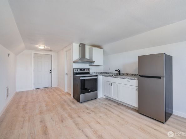 1012 9th Street, Bremerton WA 98337