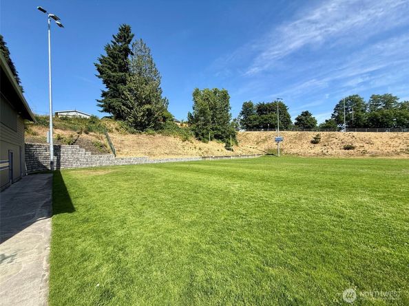 1012 9th Street, Bremerton WA 98337