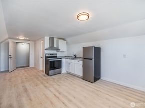 1012 9th Street, Bremerton WA 98337