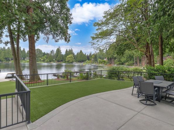 2171 N 122nd Place, Seattle WA 98133