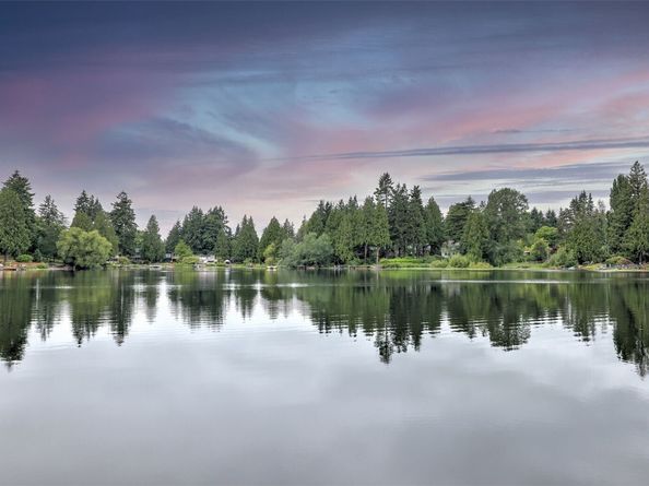 2171 N 122nd Place, Seattle WA 98133