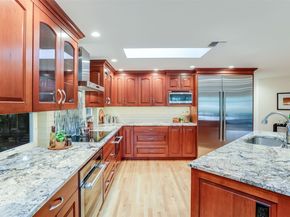 2171 N 122nd Place, Seattle WA 98133