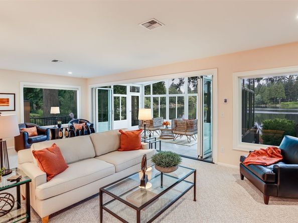 2171 N 122nd Place, Seattle WA 98133